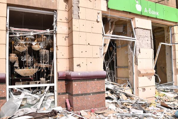 马里乌波尔损毁的商业设施。 - 俄罗斯卫星通讯社