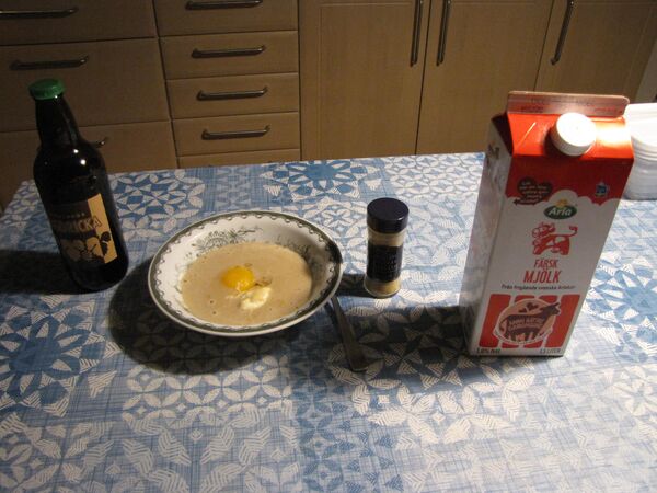 啤酒汤是啤酒爱好者的天堂,通常啤酒汤会与面包登上早餐的菜谱。这道汤菜由德国人首创,近期在欧洲国家非常盛行。啤酒汤的主要食材选用啤酒和烘烤过的面粉组成。 啤酒汤是啤酒爱好者的天堂,通常啤酒汤会与面包登上早餐的菜谱。这道汤菜由德国人首创,近期在欧洲国家非常盛行。啤酒汤的主要食材选用啤酒和烘烤过的面粉组成。 - 俄罗斯卫星通讯社