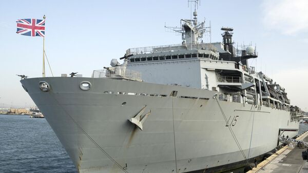 英国海军“堡垒”号(L15)两栖船坞运输舰 - 俄罗斯卫星通讯社