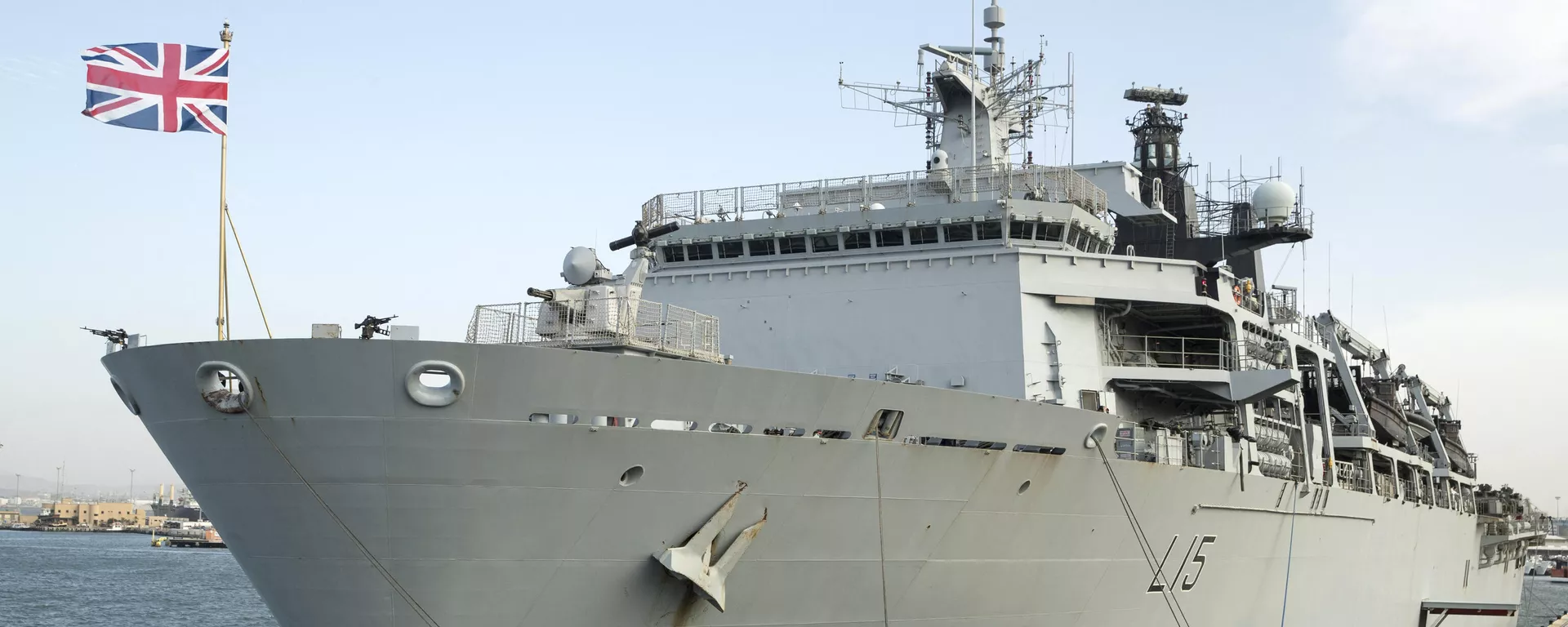 英國海軍“堡壘”號(L15)兩棲船塢運輸艦 - 俄羅斯衛星通訊社, 1920, 23.10.2023