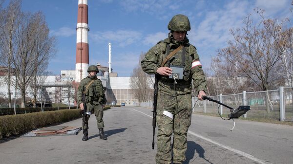 俄罗斯军人在扎波罗热核电站 - 俄罗斯卫星通讯社