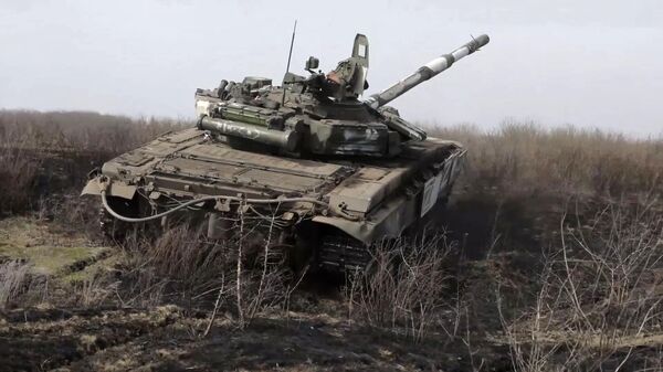 哈爾科夫州烏軍向俄軍上繳全新坦克 - 俄羅斯衛星通訊社