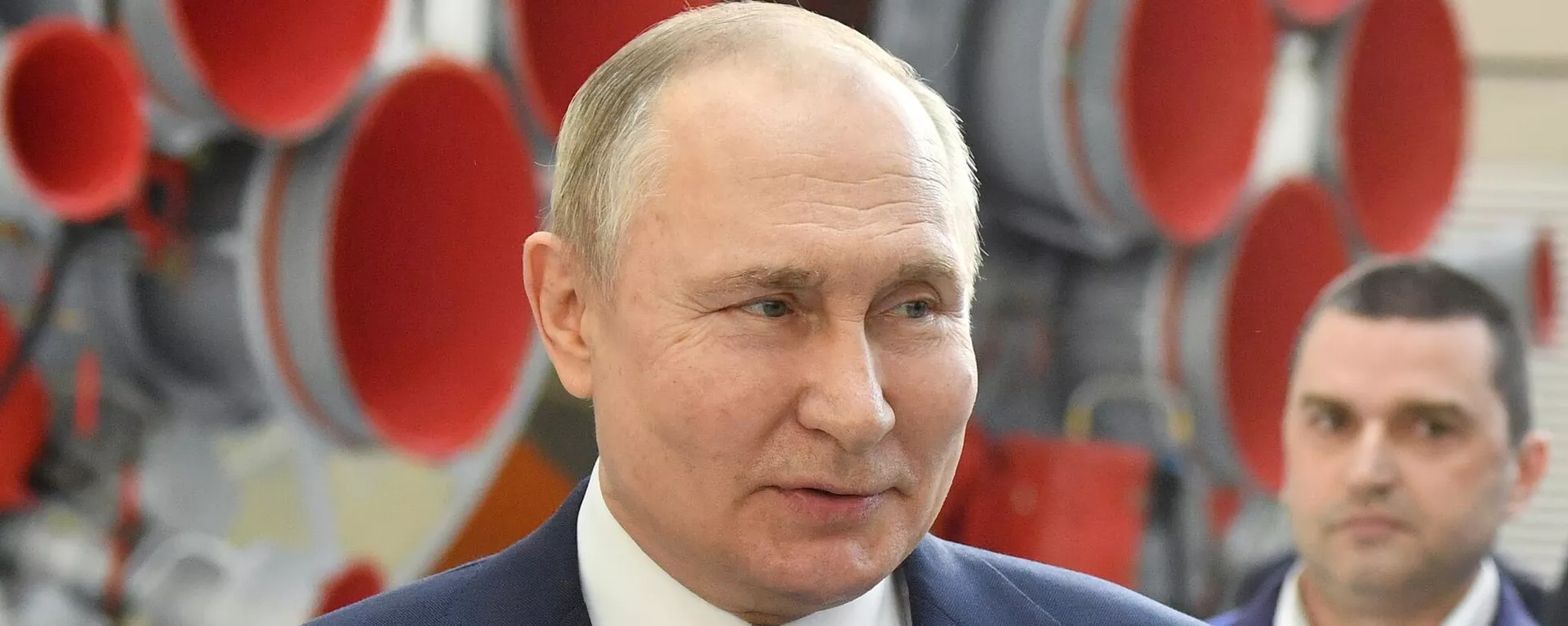 Президент РФ Владимир Путин на встрече с работниками космодрома Восточный в сборочном цехе ракеты-носителя - 俄羅斯衛星通訊社, 1920, 12.04.2022