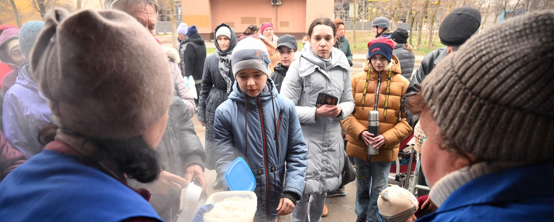 泽连斯卡娅基金会：每四个孩子中就有一个想离开乌克兰 - 俄罗斯卫星通讯社, 1920, 23.05.2025