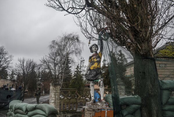 烏克蘭軍隊放棄位於“青年列寧人”少先隊營地的陣地。 - 俄羅斯衛星通訊社