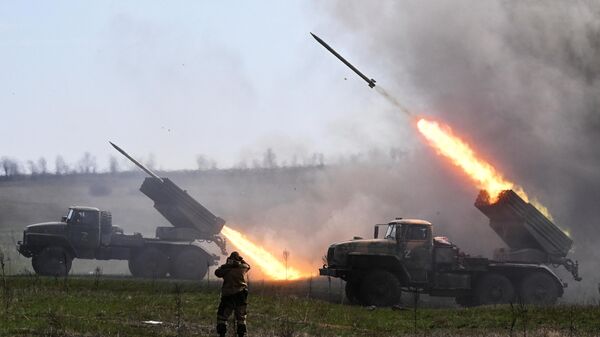俄国防部：俄导弹兵和炮兵一昼夜内摧毁乌军250多个目标 - 俄罗斯卫星通讯社
