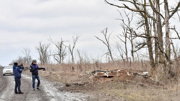 记者在顿巴斯拍摄乌克兰武装部队的废弃阵地 - 俄罗斯卫星通讯社