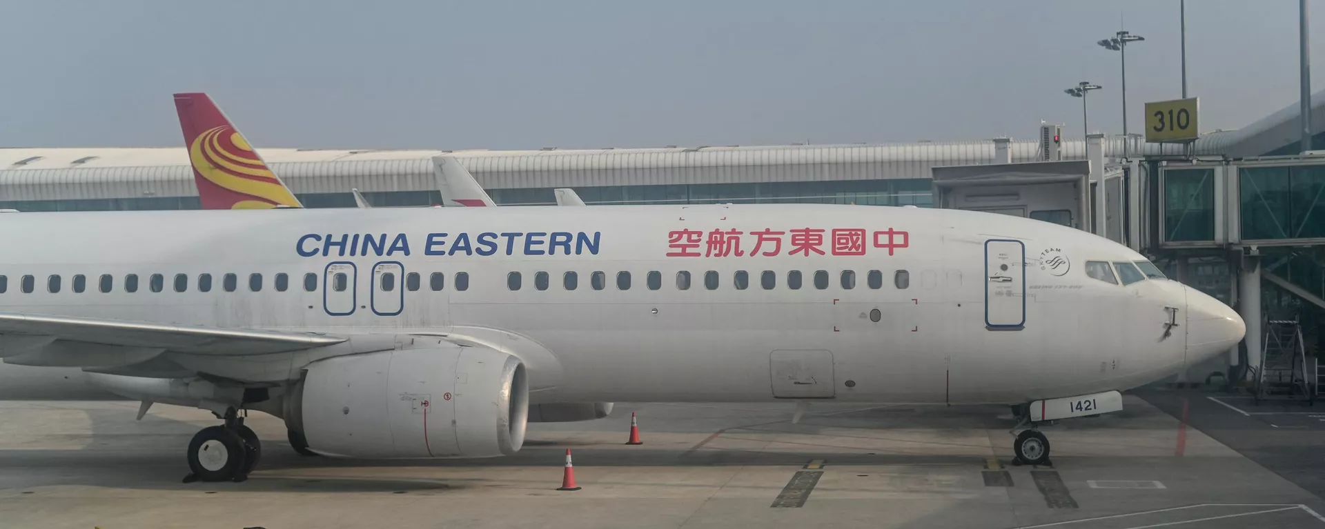 中國東方航空公司的波音737-800客機 - 俄羅斯衛星通訊社, 1920, 19.04.2022