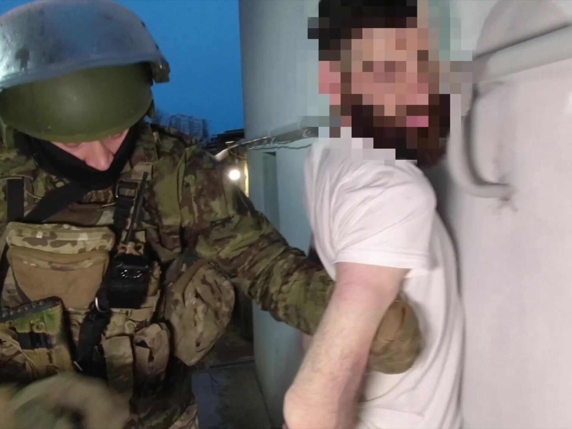 Видео игил о теракте в крокусе. В Крыму задержали террористов. Задержание террористов в Крыму.