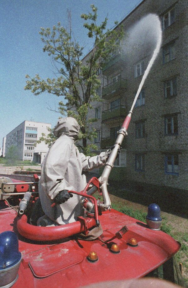 1986年切尔诺贝利核事故带来的后果。基辅州普里皮亚季市进行放射性污染消除。 - 俄罗斯卫星通讯社