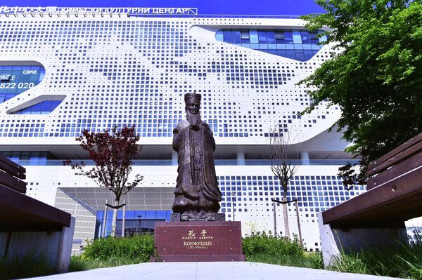 今天在中国大使馆原址是一座漂亮的孔子文化中心 - 俄罗斯卫星通讯社