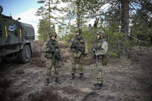 芬蘭士兵參加正在芬蘭尼尼薩洛舉行的“箭鏃-2022”軍事演習。 - 俄羅斯衛星通訊社