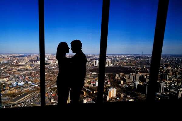 莫斯科，參觀者參觀位於“莫斯科城”國際商務中心“聯邦”塔89樓的PANORAMA360觀景台。 - 俄羅斯衛星通訊社