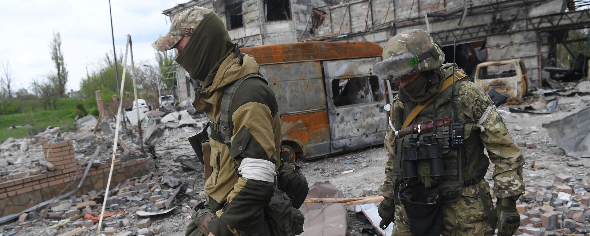 俄罗斯工兵在顿涅茨克人民共和国发现乌军一个藏有外国武器的藏匿处 - 俄罗斯卫星通讯社, 1920, 28.05.2024