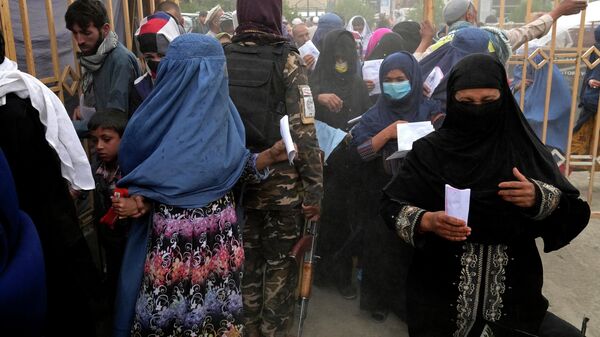 塔利班命令阿富汗所有非政府組織暫停女職員的工作 - 俄羅斯衛星通訊社