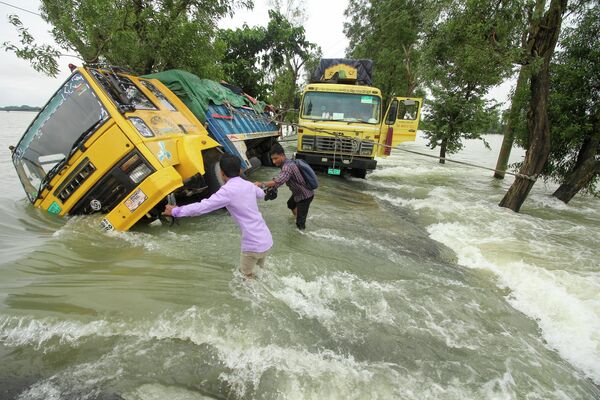 孟加拉国苏纳姆甘杰市遭遇洪灾。 - 俄罗斯卫星通讯社