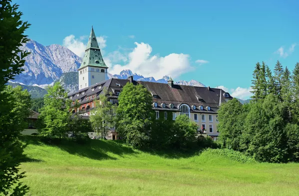 德国巴伐利亚埃尔毛城堡举办七国集团峰会。 - 俄罗斯卫星通讯社