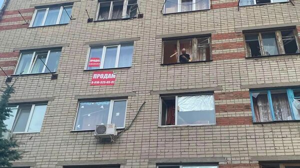 一架无人机撞向别尔哥罗德的一栋公寓楼，未造成人员伤亡 - 俄罗斯卫星通讯社