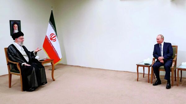伊朗最高领袖哈梅内伊会见俄总统普京 - 俄罗斯卫星通讯社