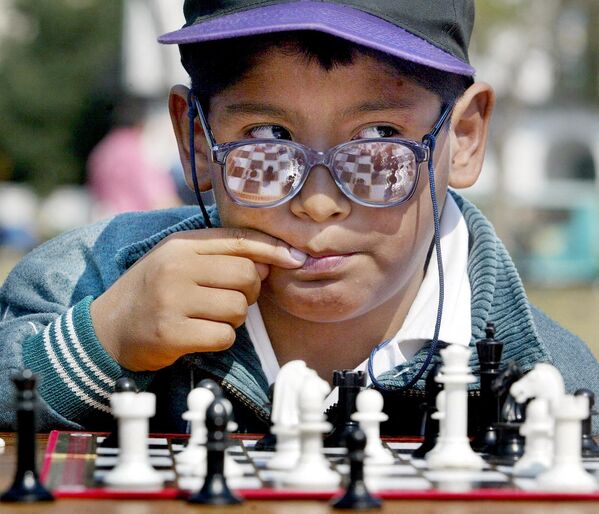 布宜諾斯艾利斯，人們在下棋。 - 俄羅斯衛星通訊社