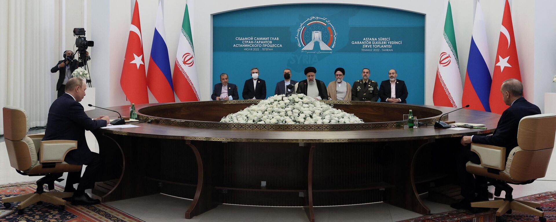 俄羅斯總統普京、伊朗總統萊希和土耳其總統埃爾多安在伊朗首都德黑蘭舉行會面 - 俄羅斯衛星通訊社, 1920, 20.07.2022