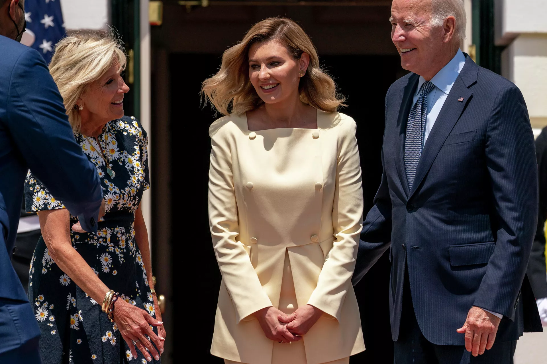 President Joe Biden and first lady Jill Biden greet Olena Zelenska - 俄羅斯衛星通訊社, 1920, 21.07.2022
