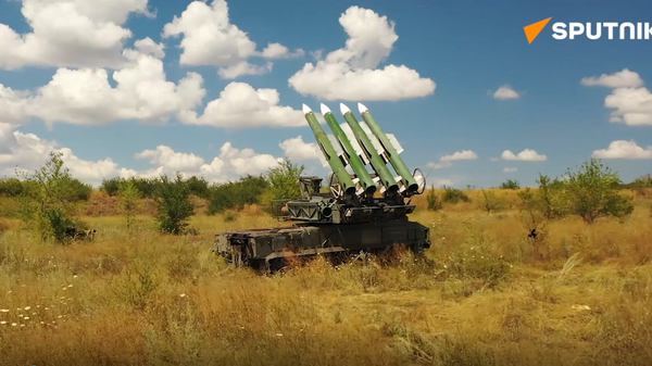 觀看俄羅斯防空兵如何”擊落“海馬斯”火箭彈 - 俄羅斯衛星通訊社