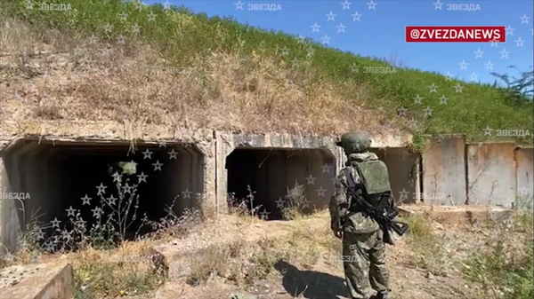 烏軍在馬里烏波爾市郊橋梁布設炸藥 - 俄羅斯衛星通訊社