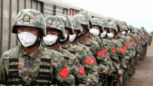 参加“东方-2022”军演的中国军人抵达俄罗斯远东滨海边疆区的谢尔盖耶夫靶场。 - 俄罗斯卫星通讯社