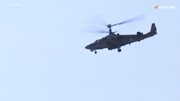 西部军区陆军航空兵卡-52直升机的战斗工作画面 - 俄罗斯卫星通讯社