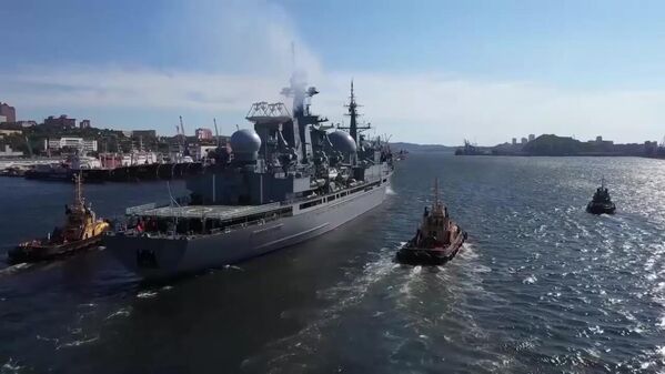 參加“東方-2022”戰略演習的太平洋艦隊艦船抵達符拉迪沃斯托克金角灣。 - 俄羅斯衛星通訊社