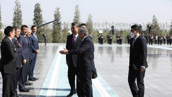 Chinese leader Xi Jinping has arrived in Samarkand, welcomed by Uzbekistan's President Shavkat Mirziyoyev - 俄羅斯衛星通訊社
