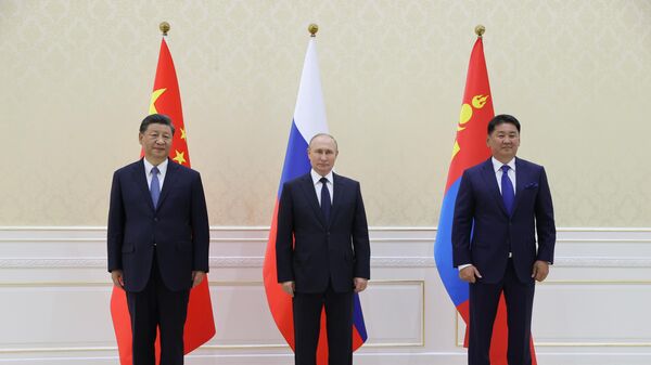 普京、習近平和蒙古國總統呼日勒蘇赫在上合組織峰會期間會晤 - 俄羅斯衛星通訊社