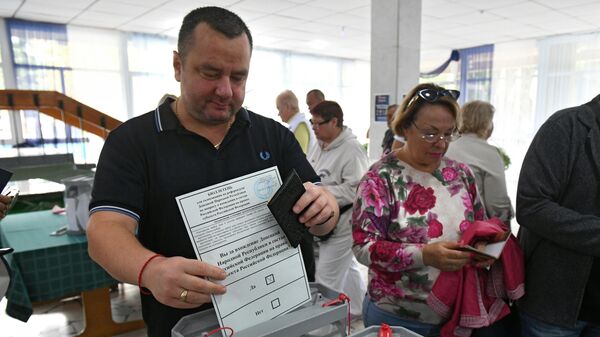 卢甘斯克人民共和国公投结束 - 俄罗斯卫星通讯社