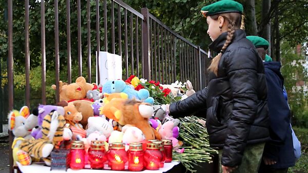 伊热夫斯克的悲剧造成的死亡人数增加到 17 人 - 俄罗斯卫星通讯社