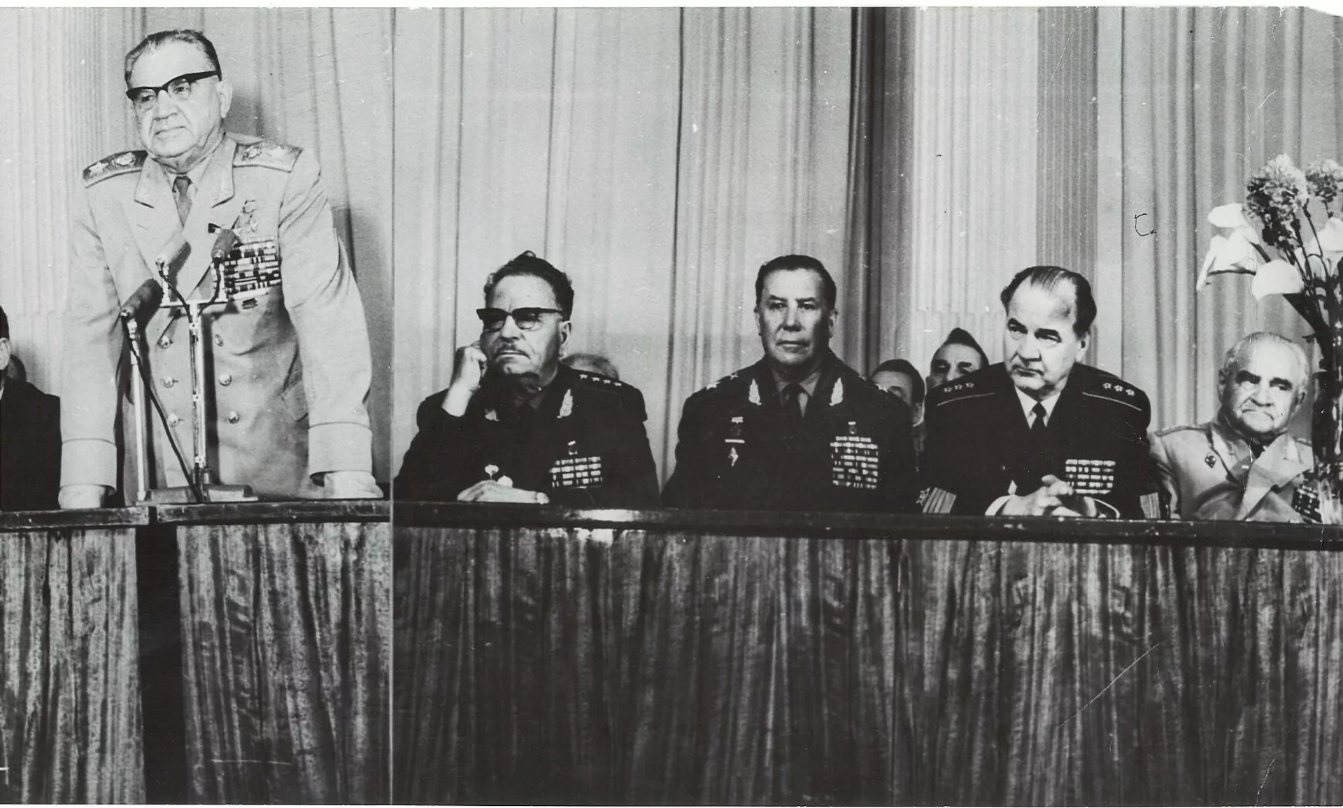 1970年,莫斯科:蘇中友協副主席、蘇聯元帥瓦·崔可夫為打敗軍國主義日本25週年隆重會議揭幕 1970年,莫斯科:蘇中友協副主席、蘇聯元帥瓦·崔可夫為打敗軍國主義日本25週年隆重會議揭幕 - 俄羅斯衛星通訊社, 1920, 30.09.2022