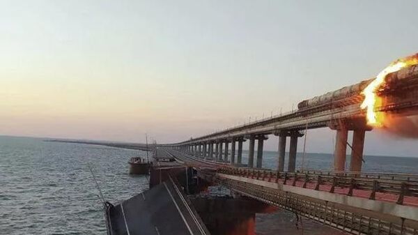 克里米亚大桥发生恐怖袭击 - 俄罗斯卫星通讯社