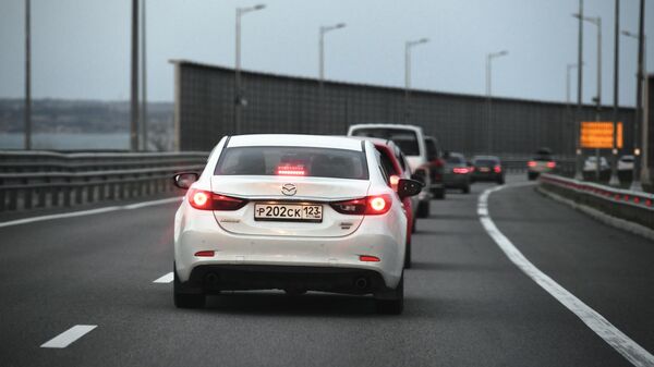 俄交通部：克里米亚大桥现已恢复轿车及客车通行