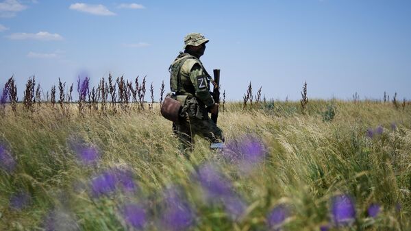  据俄罗斯国防部通报，过去一天内，俄军在对乌特别军事行动中消灭乌军约810人 - 俄罗斯卫星通讯社