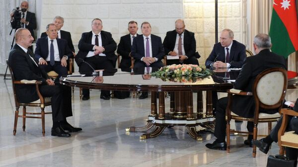 普京表示与亚美尼亚、阿塞拜疆领导人达成联合声明