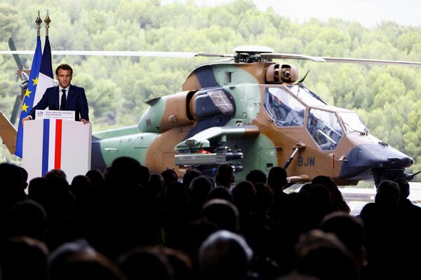 法國總統馬克龍展現法國最新的國家安全戰略。 - 俄羅斯衛星通訊社