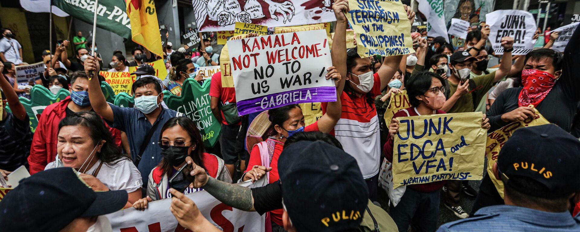 卡马拉•哈里斯到访菲律宾引发对美国军队存在的抗议 - 俄罗斯卫星通讯社, 1920, 23.11.2022