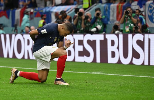 法國國家隊球員基利安·姆巴佩在和澳大利亞的世界杯小組賽中攻入一球。 - 俄羅斯衛星通訊社