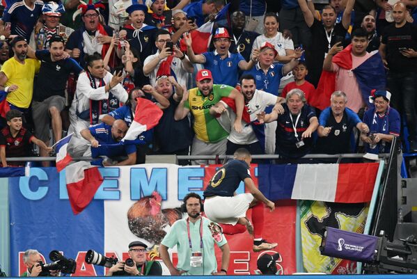 法国国家队球员基利安·姆巴佩在对阵丹麦队的比赛中打入一球。 - 俄罗斯卫星通讯社