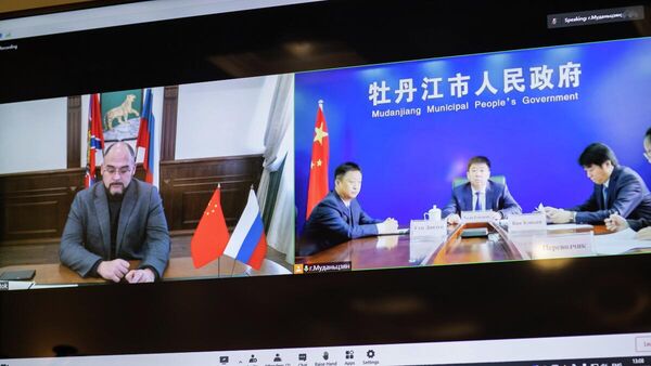 俄符拉迪沃斯托克与中国牡丹江市市长讨论互利合作问题 - 俄罗斯卫星通讯社