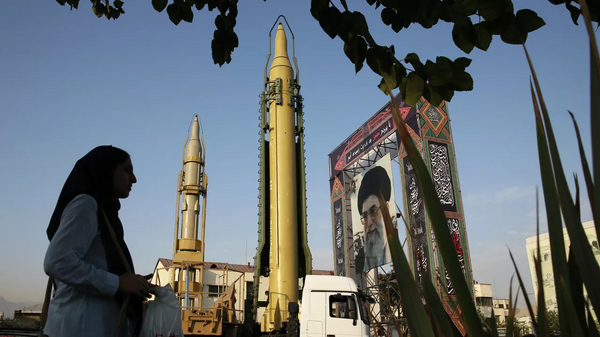 伊朗 - 俄罗斯卫星通讯社