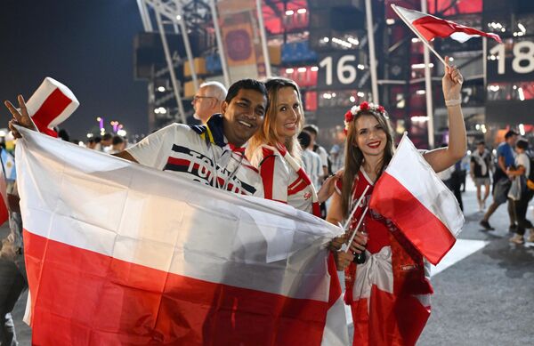 波兰和阿根廷小组赛开始前的波兰球迷。 - 俄罗斯卫星通讯社