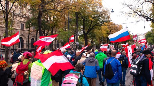 Участники митинга против антироссийских санкций в Вене. - 俄羅斯衛星通訊社