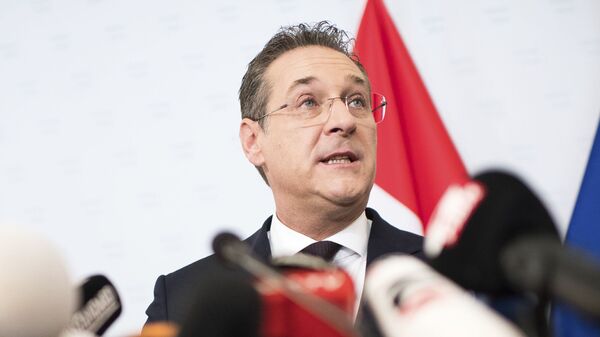 奧地利右翼政黨自由黨 (FPÖ)的前主席、奧地利前副總理海因茨-克里斯蒂安•施特拉赫 - 俄羅斯衛星通訊社