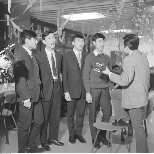 华沙大学的越南学生庆祝新年。 华沙大学的越南学生庆祝新年。 - 俄罗斯卫星通讯社